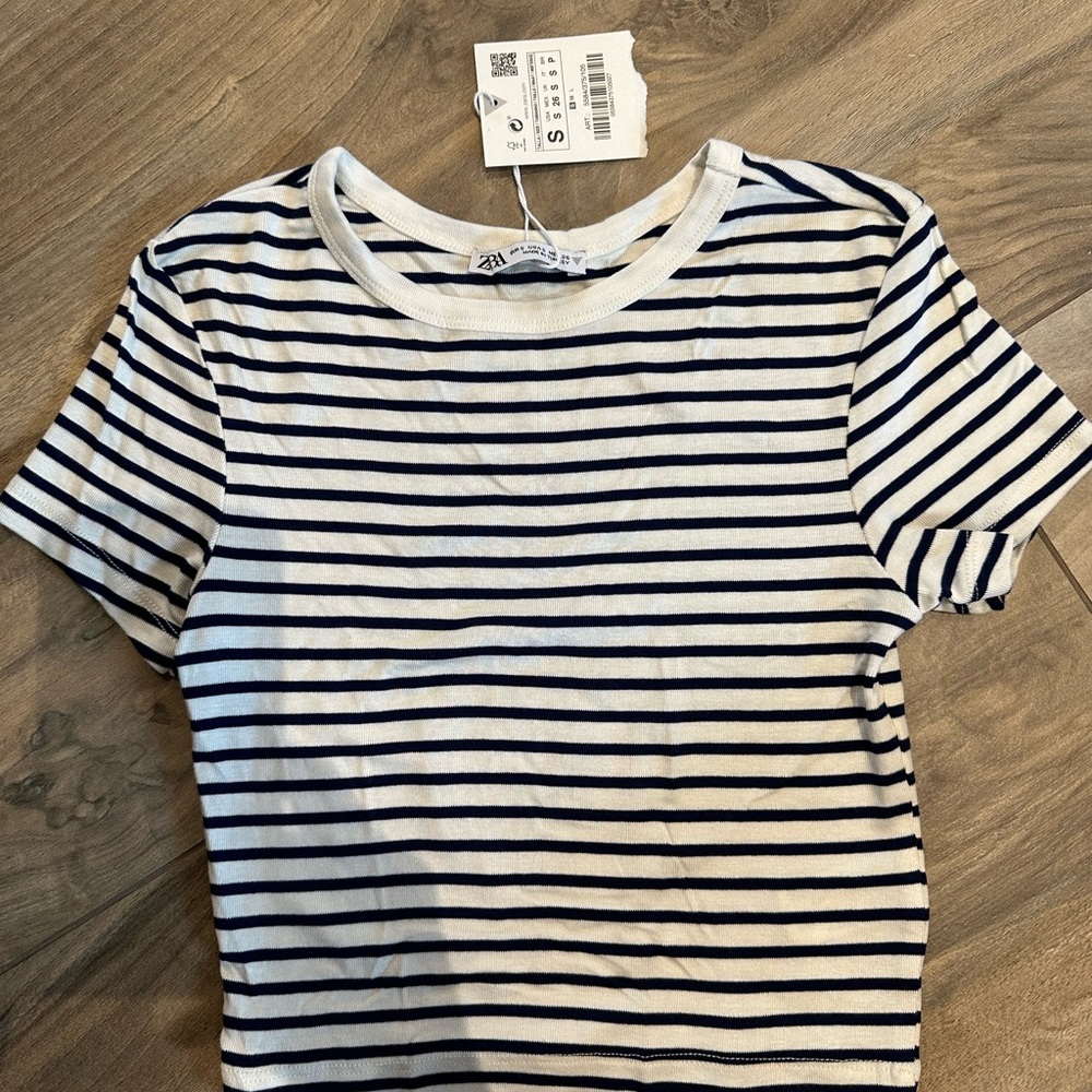 Zara Navy and White Striped Tee girls size S